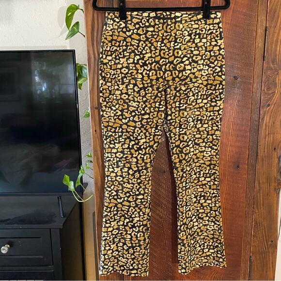 Who What Wear Women's Cheetah Crop Flare Pants Size 6 Animal Print Casual Pants - Picture 6 of 6